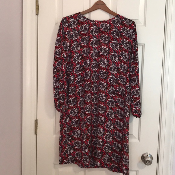 LOFT Dresses & Skirts - Loft floral shift dress